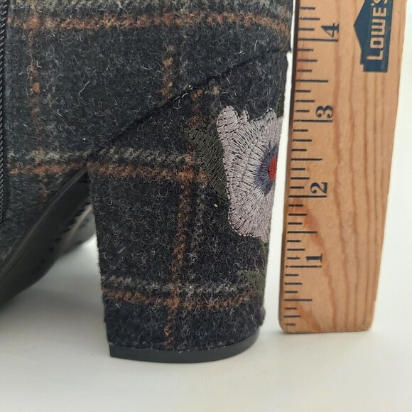 Womens Black Embroider Boots Flannel Plaid Floral Size 9.5 Block Heel Indigo Rd - Picture 7 of 7